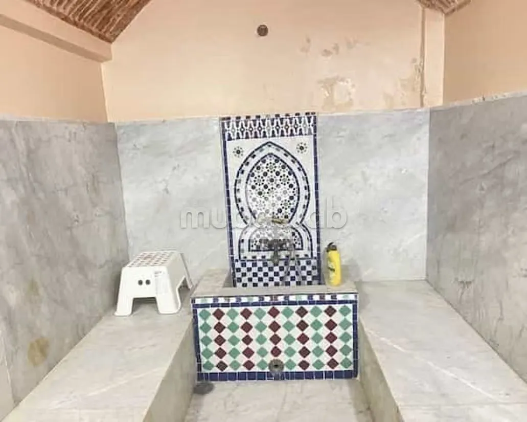 Villa à Louer de 385.0 m² à Marrakech, Targa - مراكش (3)