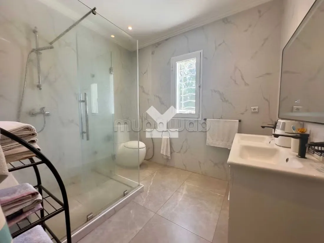 Villa à Louer de 1998.0 m² à Bouskoura, Bouskoura - بوسكورة (3)