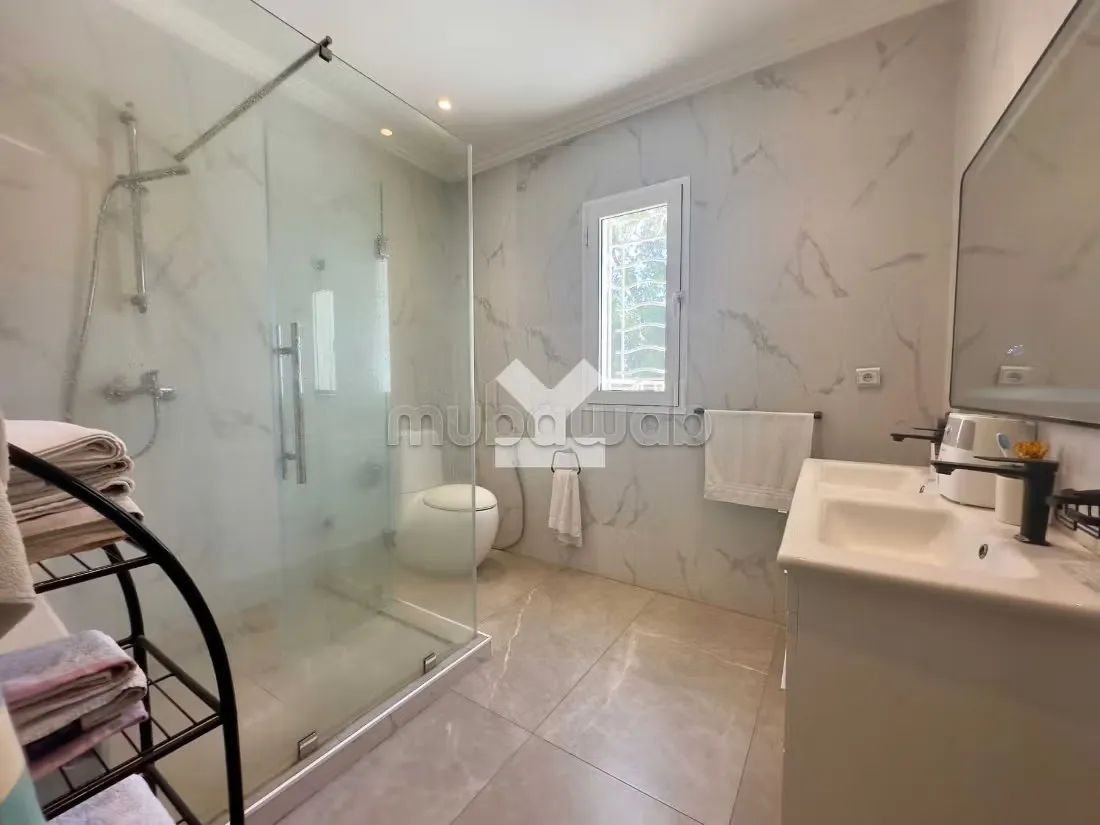 Villa à Louer de 1998.0 m² à Bouskoura, Bouskoura - بوسكورة (2)