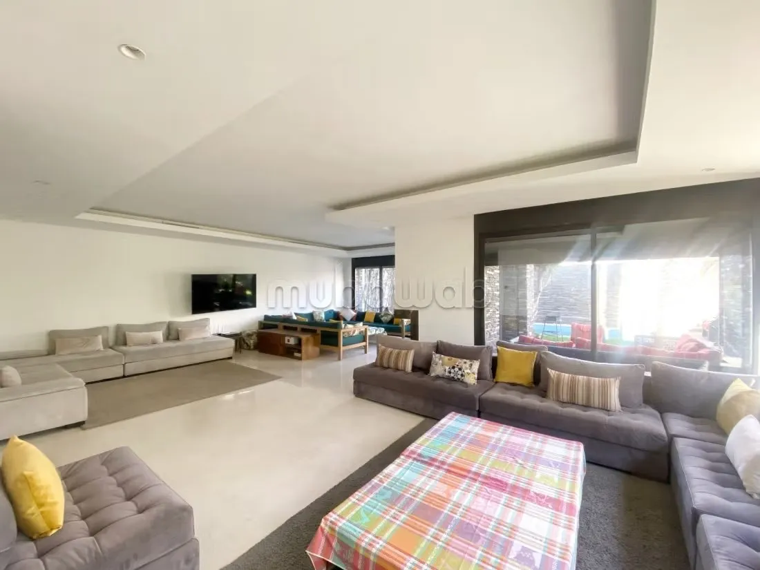 Villa à Louer de 330.0 m² à Casablanca, Sindibad - الدار البيضاء (3)