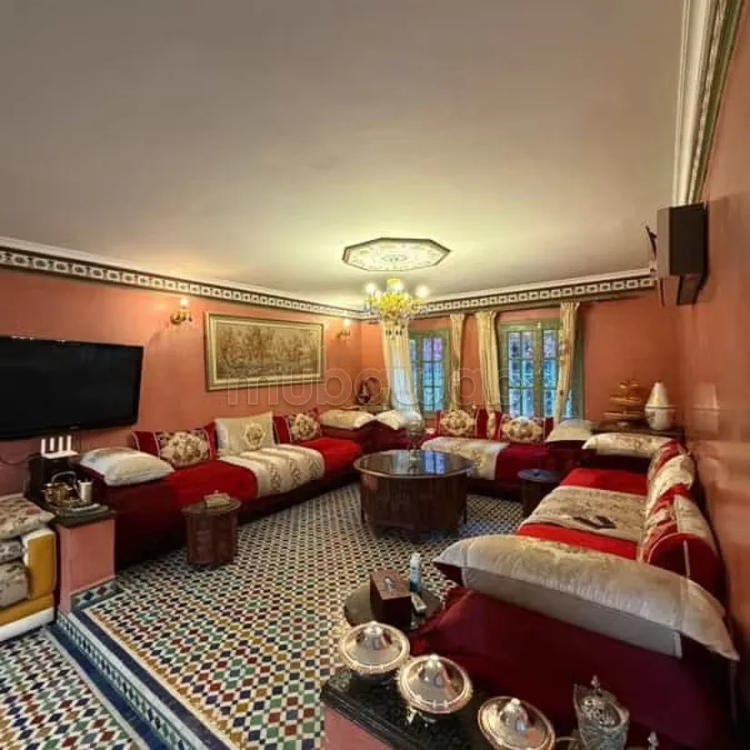 Villa à Louer de 283.0 m² à Marrakech, Riad Essalam - مراكش