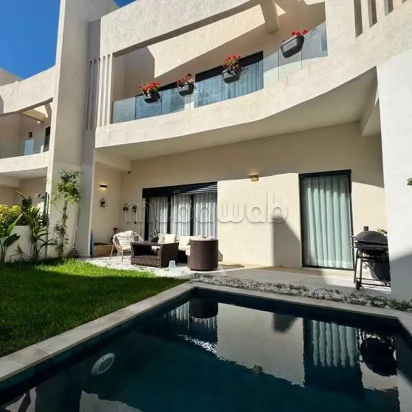 Villa à Louer de 216.0 m² à Casablanca, Ain Diab Extension 2 - الدار البيضاء