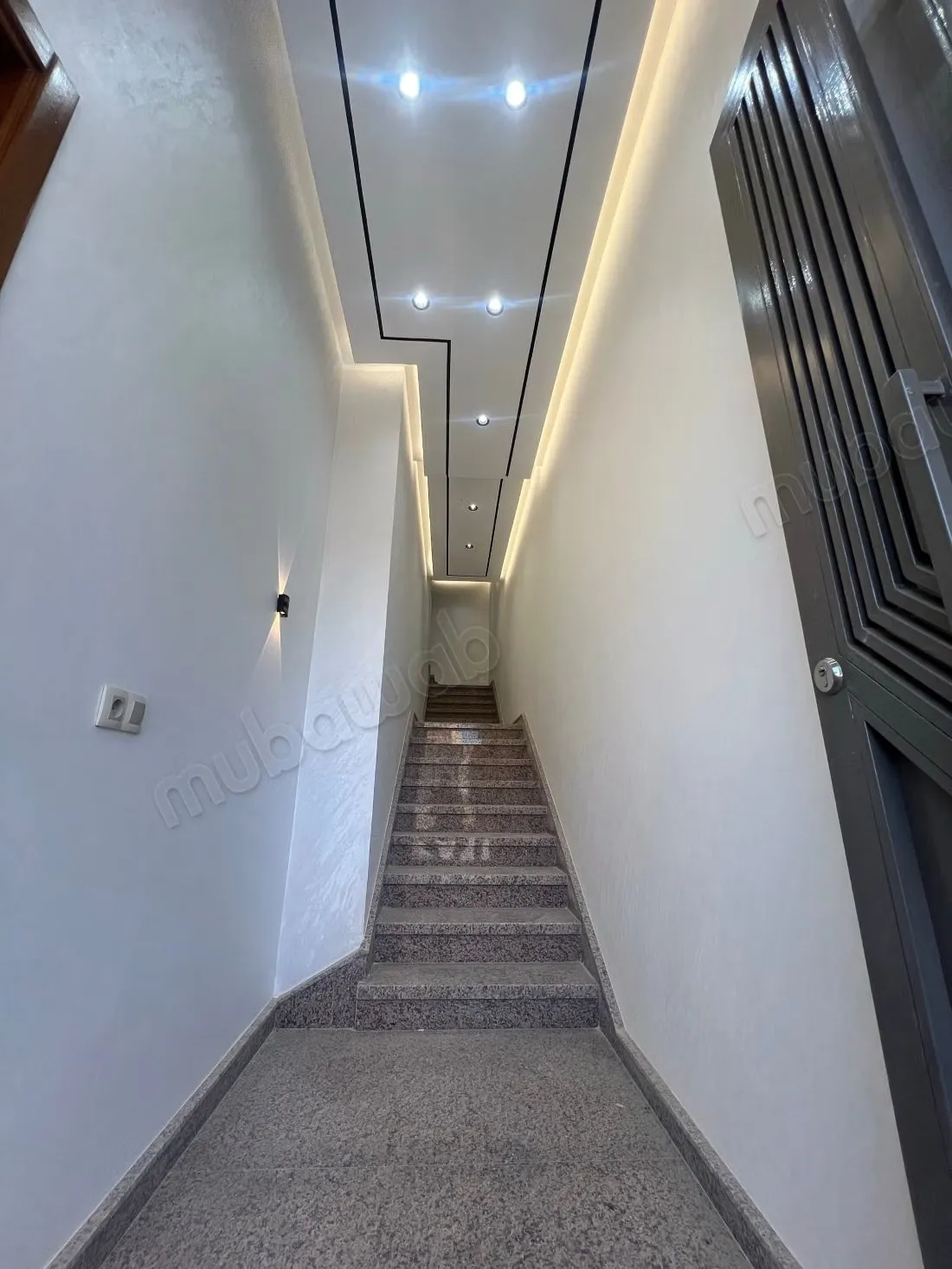 Maison enregistrée à vendre dans la subdivision du lac 2 meu... - طنجة (2)
