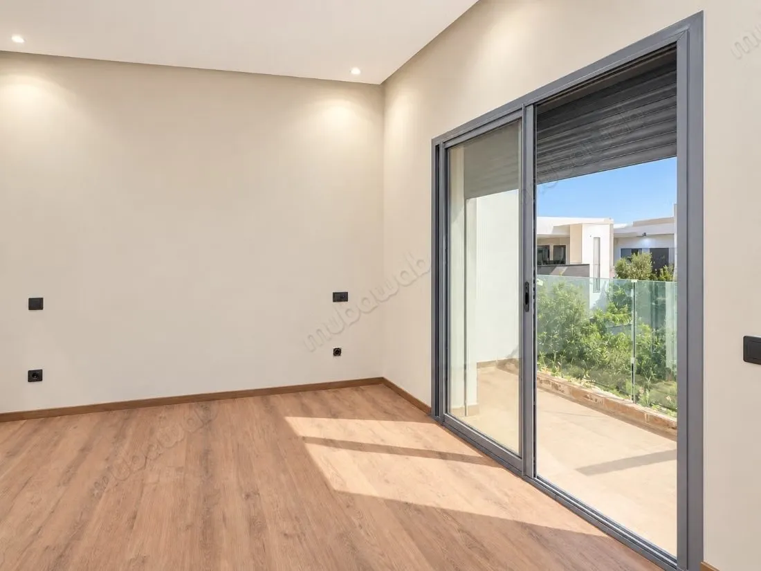 Bungalow neuf a vendre à Sable d'or. 
3 belles chambres - تمارة