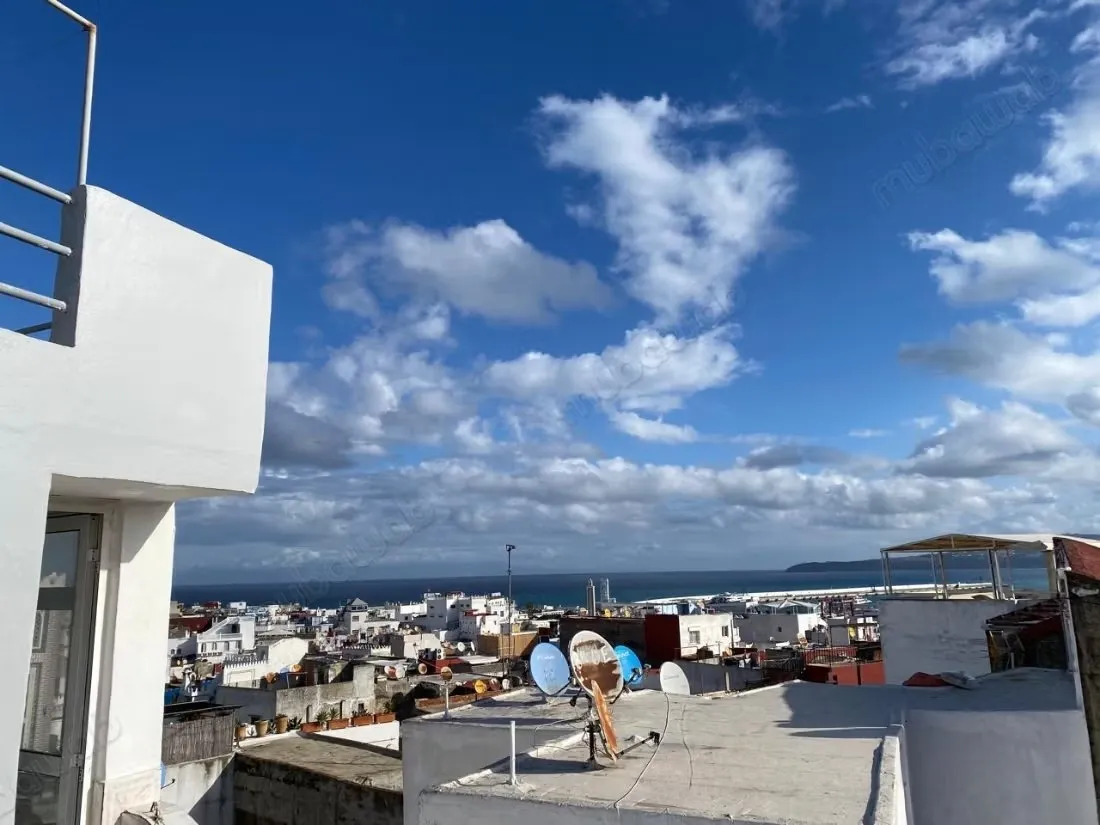 Maison à l'achat et titre à Médina. 3 grandes pièces. Meublé - طنجة (2)