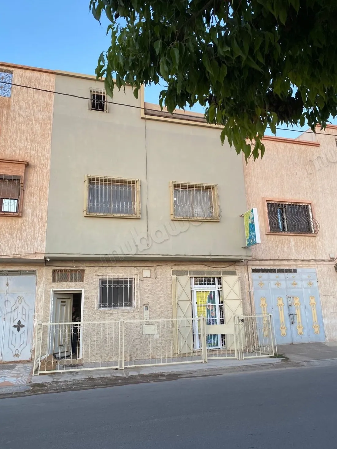 Maison à acheter à Hay Zaytoun. 
3 pièces confortables. 
Séc... - أكادير
