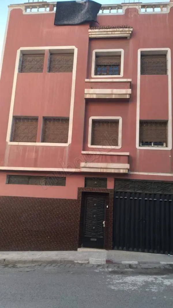 Maison à acheter à Hay Inara. 7 chambres agréables - الدار البيضاء (2)