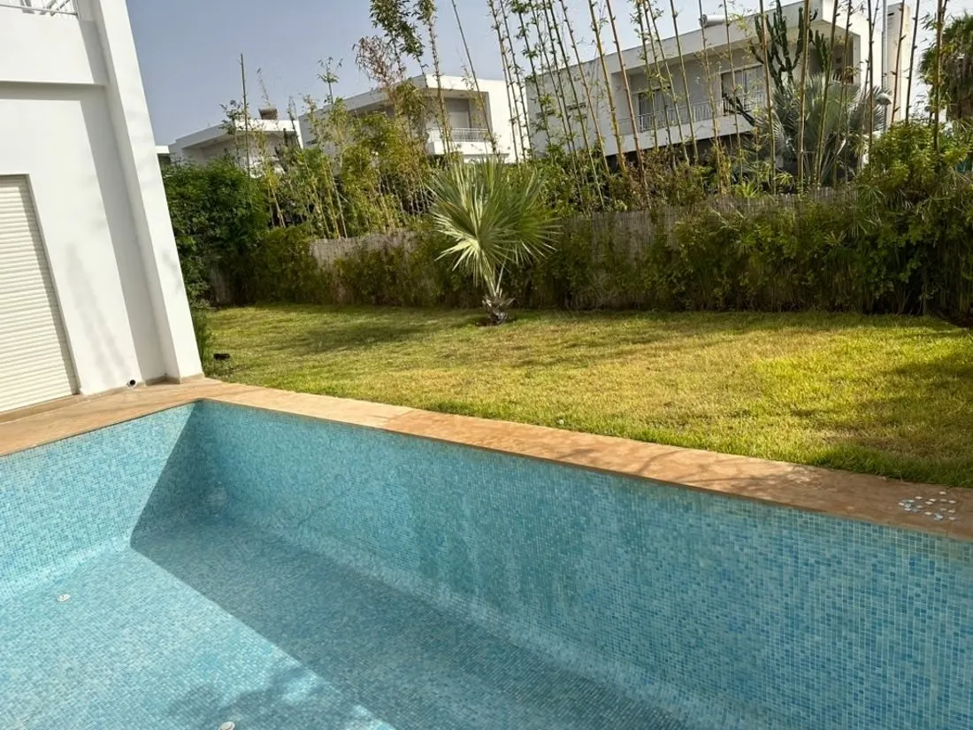 Ventes de villa avec piscine - El Menzeh