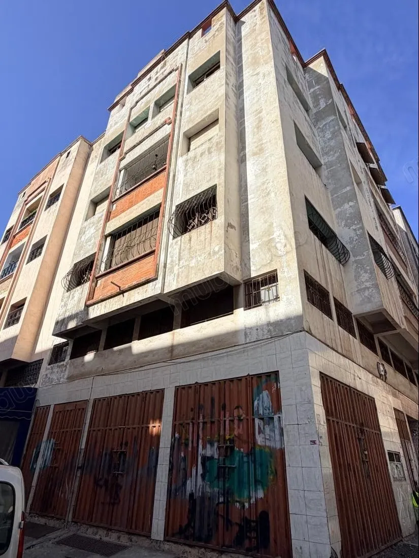 Immeuble R3 commercial Hay Nour Casablanca - الدار البيضاء