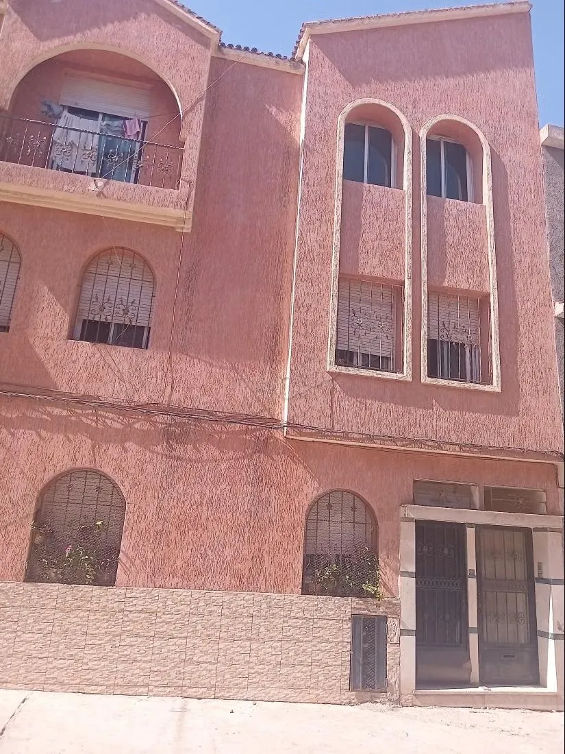 Maison à la vente à Karima. 1 Pièce - بن سليمان