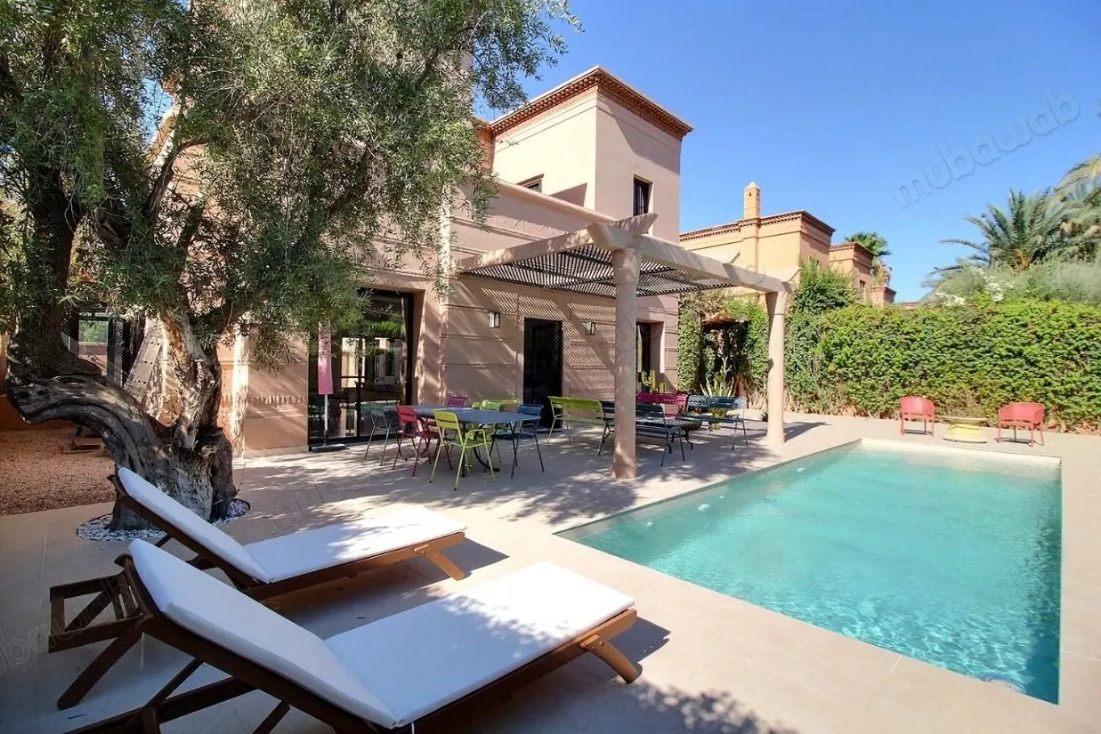 À vendre villa sur golf à Marrakech - مراكش