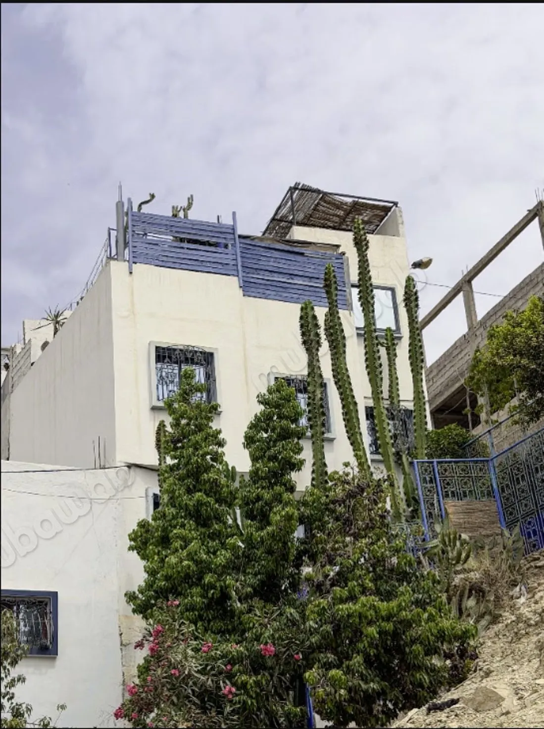 Immeuble R2 à vendre à Aourir – 3 chambres - أورير