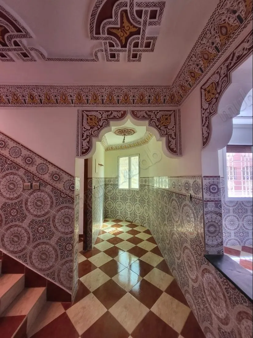 Superbe maison à vendre à Hay zitoune. 7 pièces confortables... - وجدة (3)