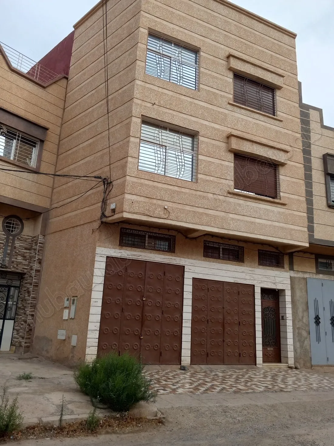 Trouvez votre maison à acheter à Lazaret.
Surface totale 304... - وجدة