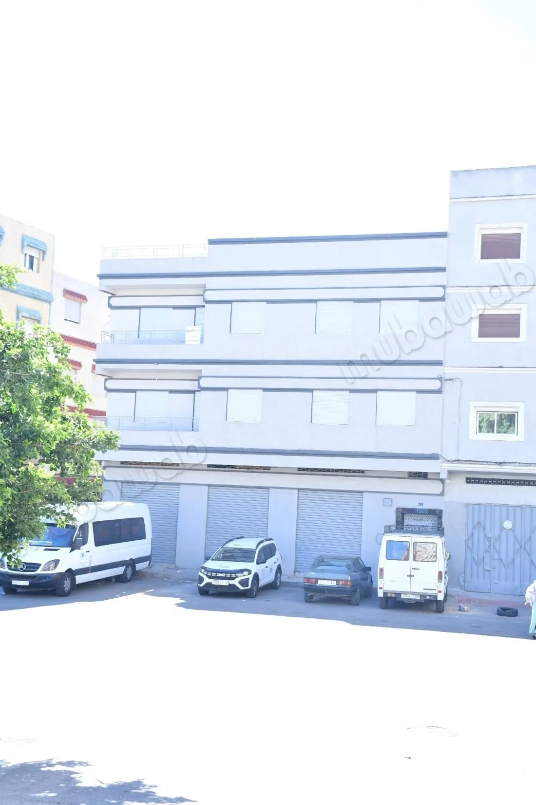 Maison à la vente à Jirrari. Superficie 345 m². Porte blindé... - طنجة
