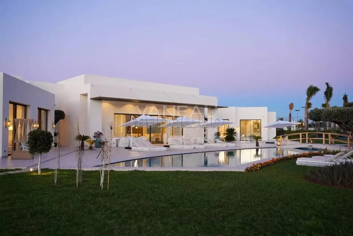 Maison de Maitre A proximité des 3 golfs - مراكش
