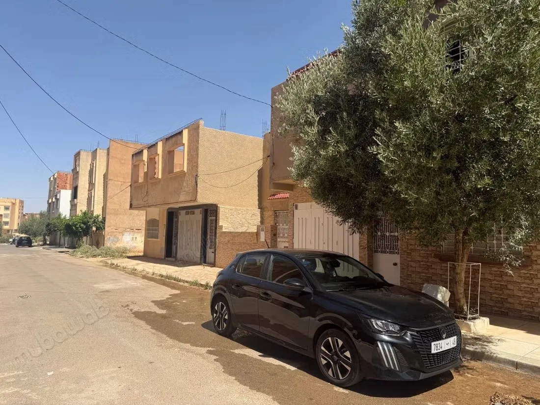 Maison de 138 m2 a vendre meublée - وجدة (2)