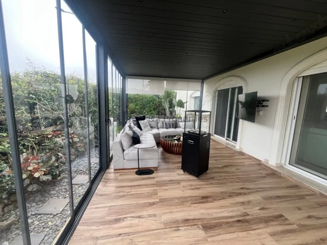 Villa t5 de 480m² - الدار البيضاء