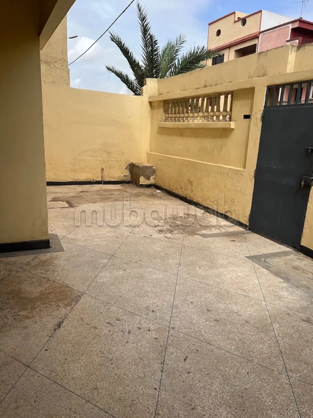 Vend villa hay inara 3 cotés sans vis à vis - الدار البيضاء (3)