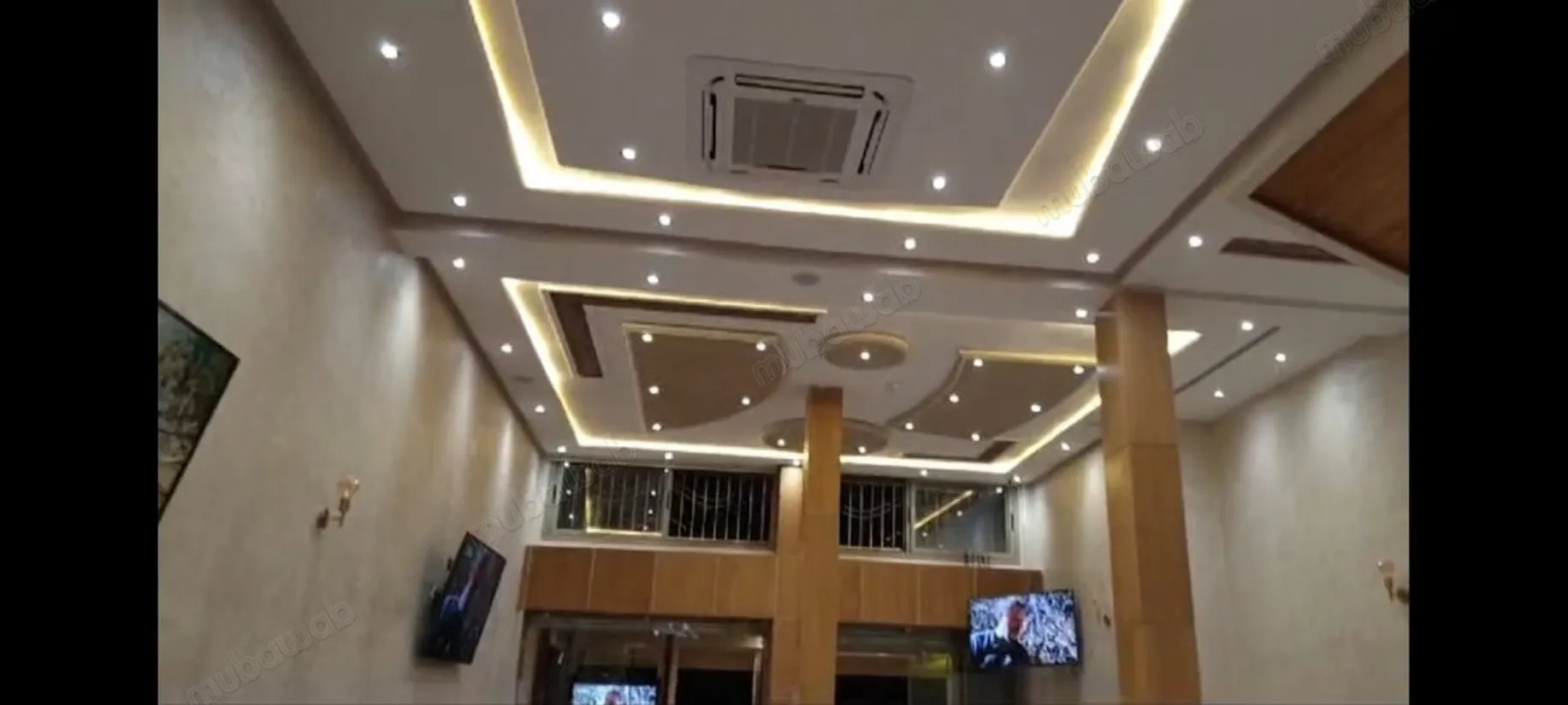 Maison Meublée avec commerce Café sur Grand boulvr - الدار البيضاء (2)