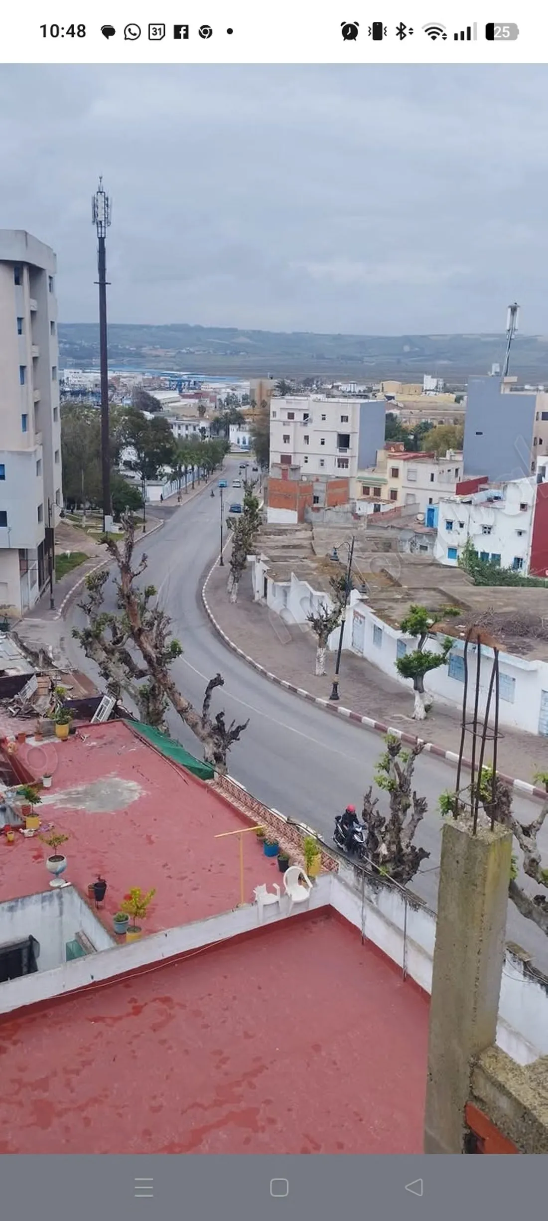 Maison à vendre. Surface totale 400 m². Vue sur la montagne - العرائش