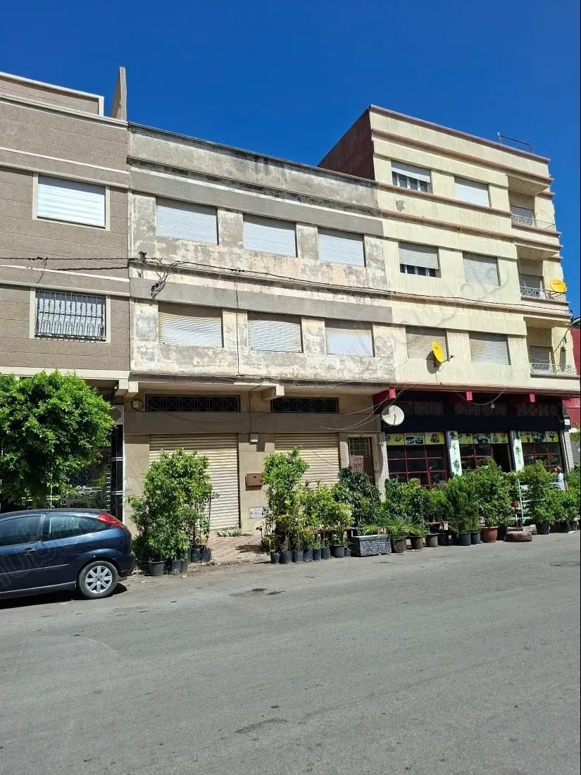 Maison à Drissia 2 appartements grand garage - طنجة