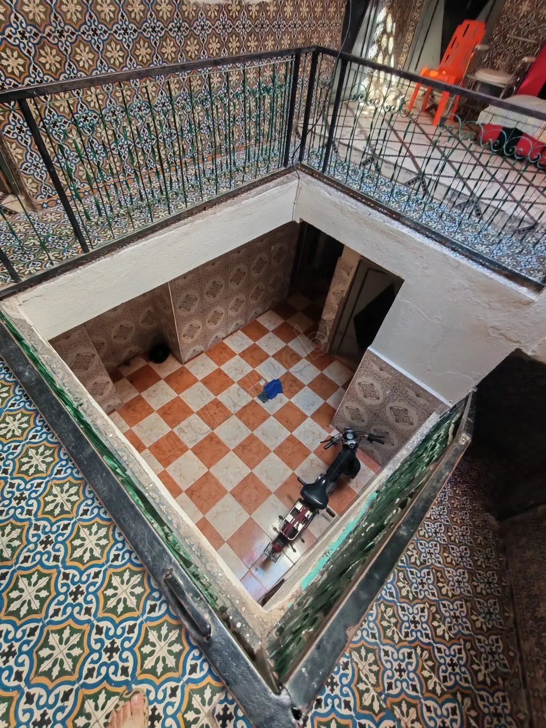 Excellente maison à vendre dans Kbour Chou. Superficie total... - مراكش (2)