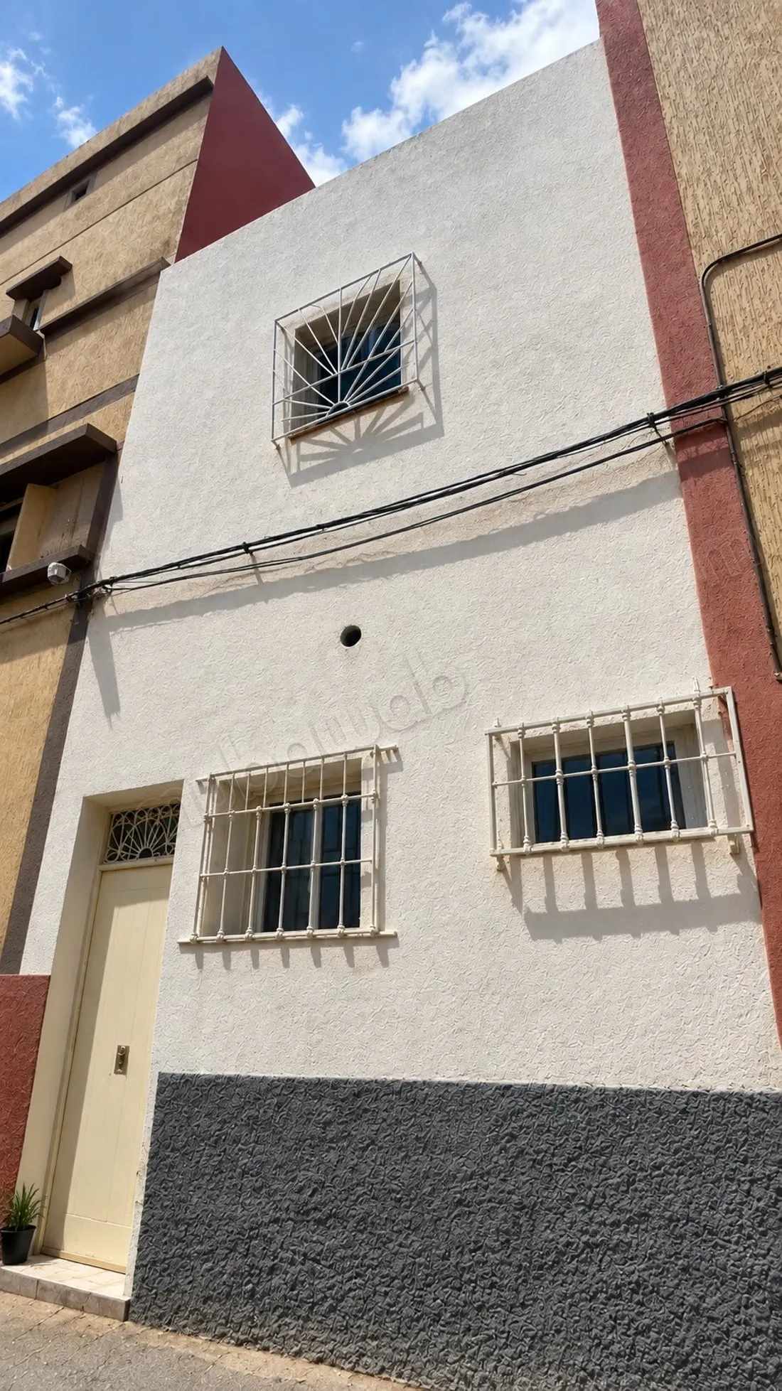 Maison à vendre à Azemmour. 3 pièces. Antenne satellite - أزمور