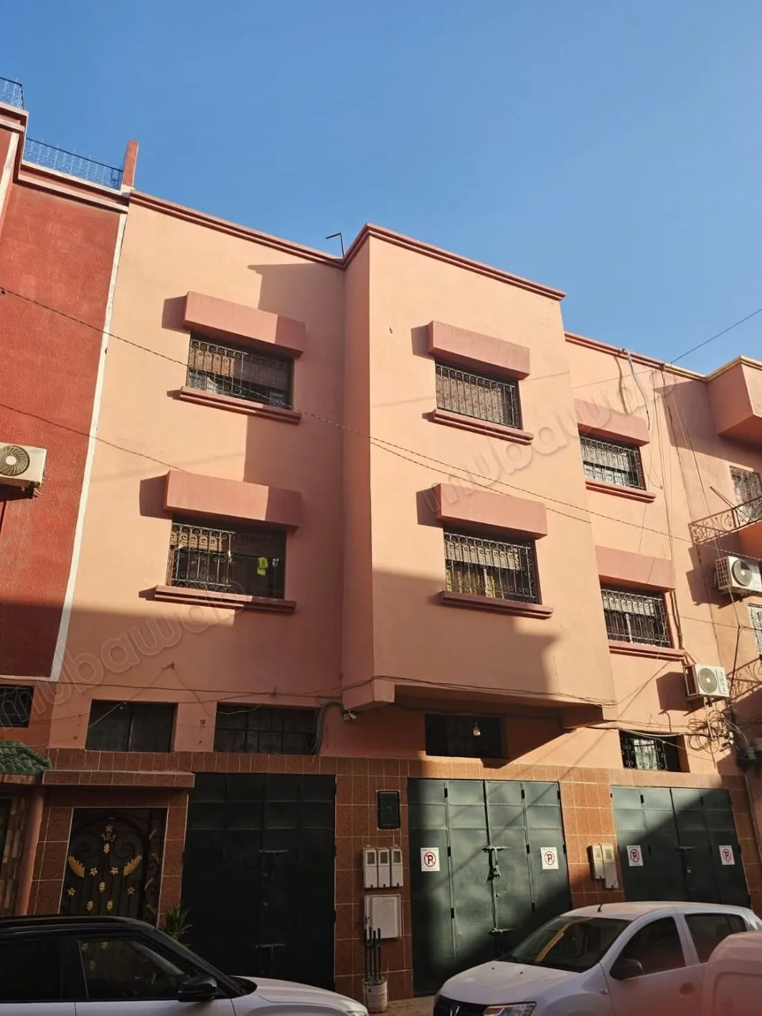 Maison de 260 m² avec magasins et 04 appartements - مراكش (2)