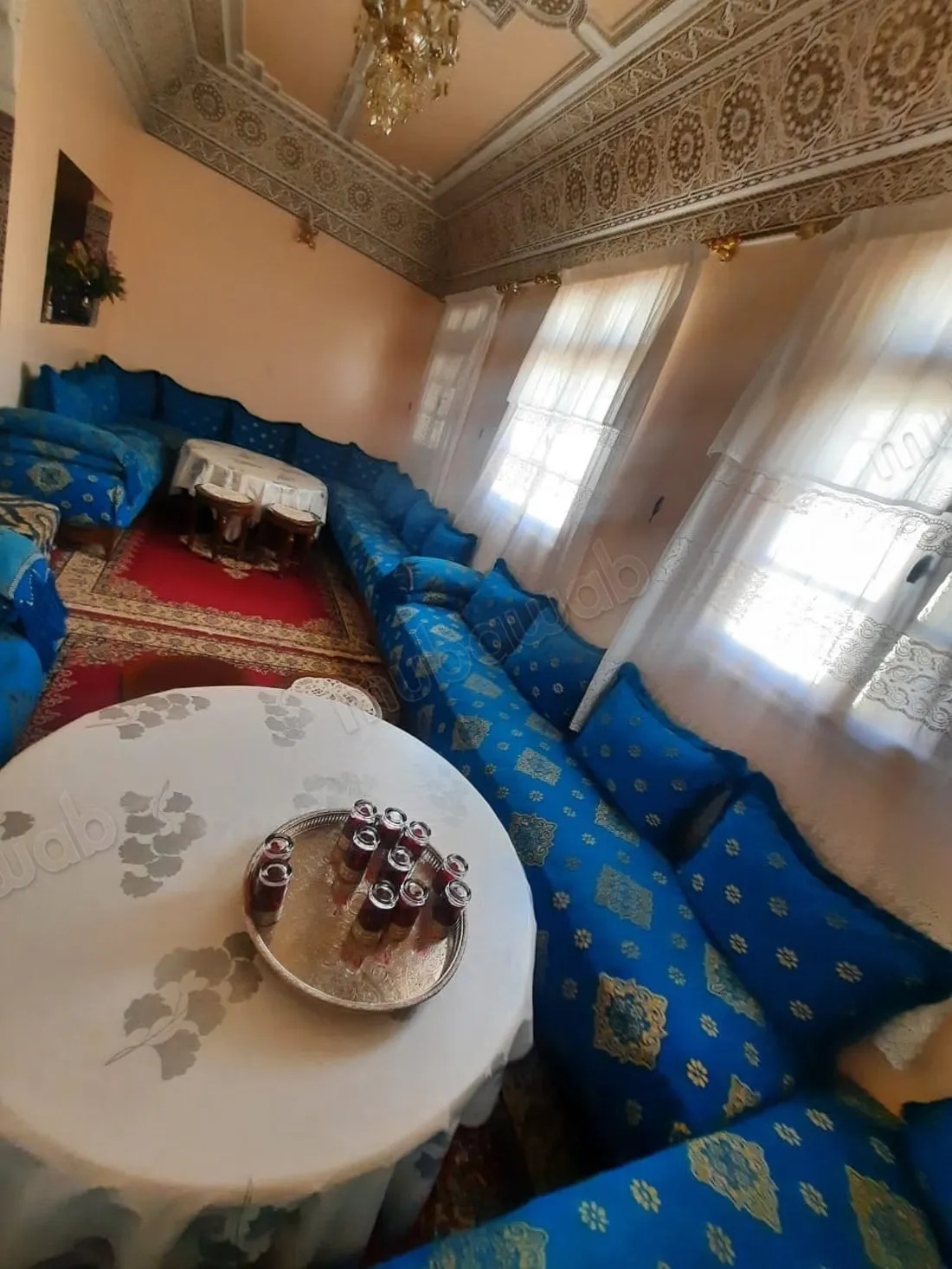 Maison à la vente à Artisanat. 4 pièces. Salon traditionnel - الدار البيضاء (3)