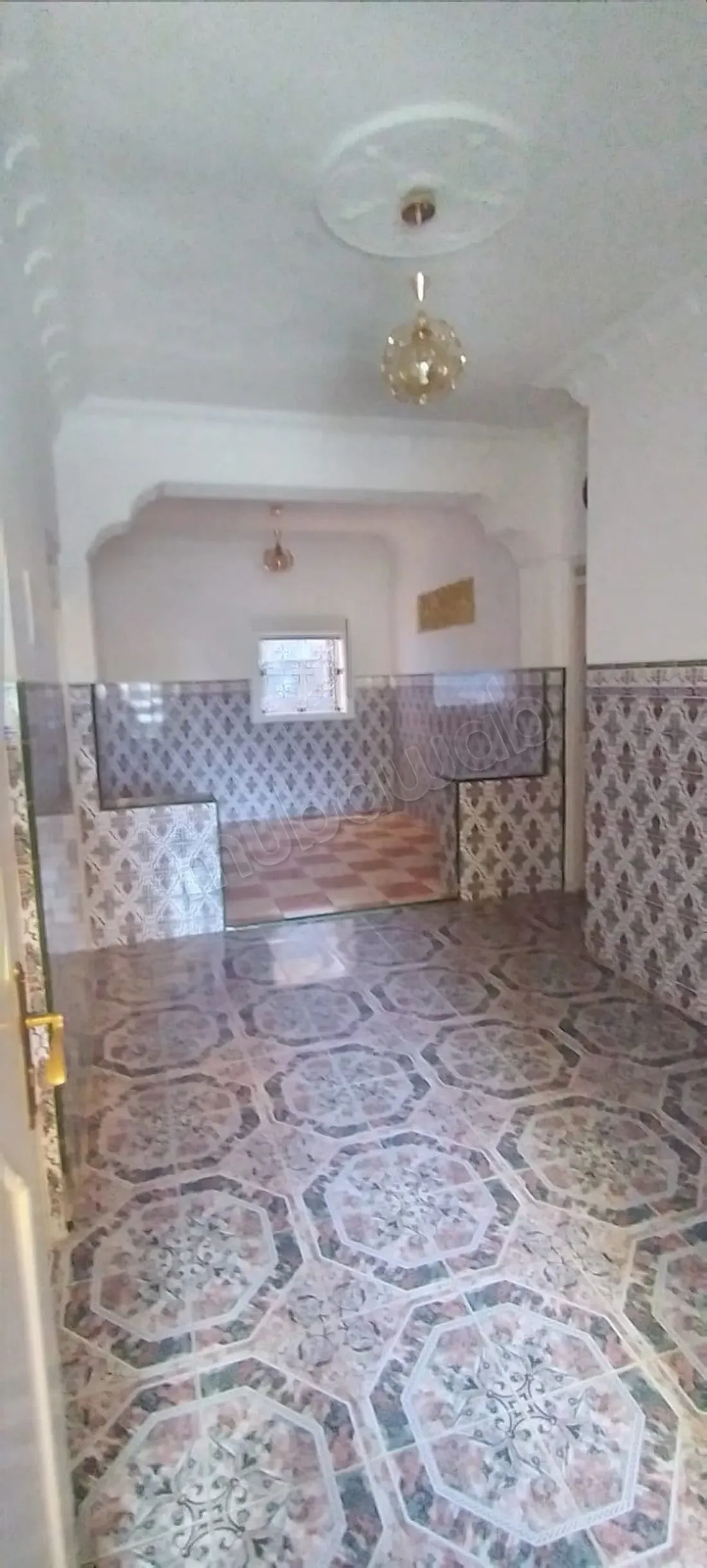 Maison à vendre à Braniss 1. 5 chambres merveilleuses. Balco... - طنجة (2)