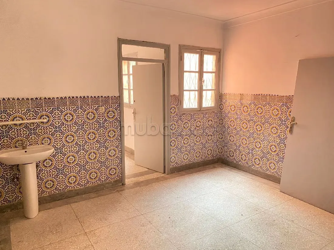 Vend Maison de 360m2 titrée - مراكش (2)