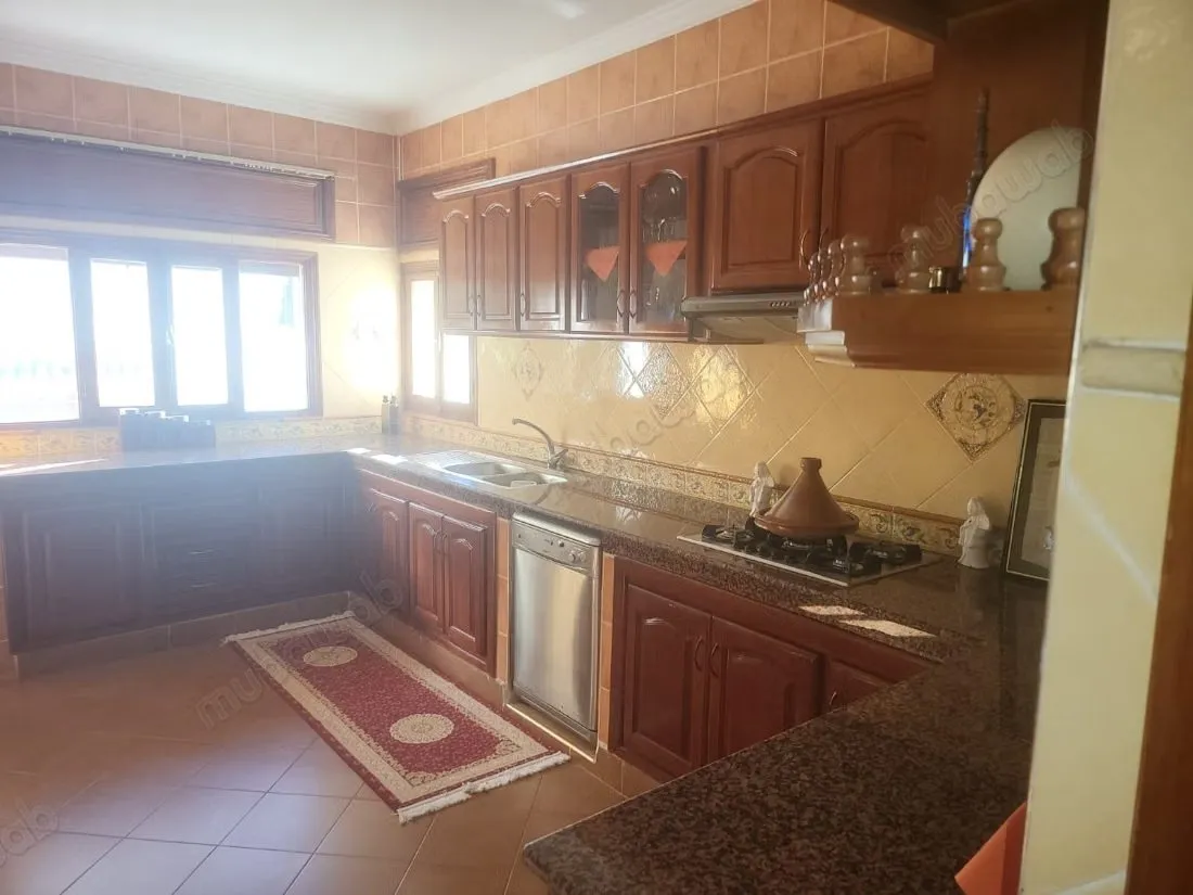 Vente maison à Aouma Plaka. 4 chambres. Salon traditionnel e... - طنجة (3)