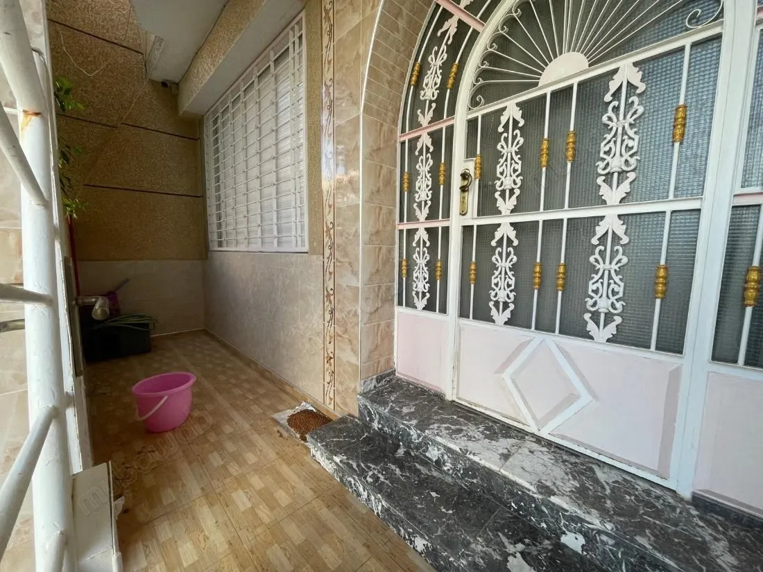 Magnifique Maison Moderne de 130 m² par niveau - وجدة (3)