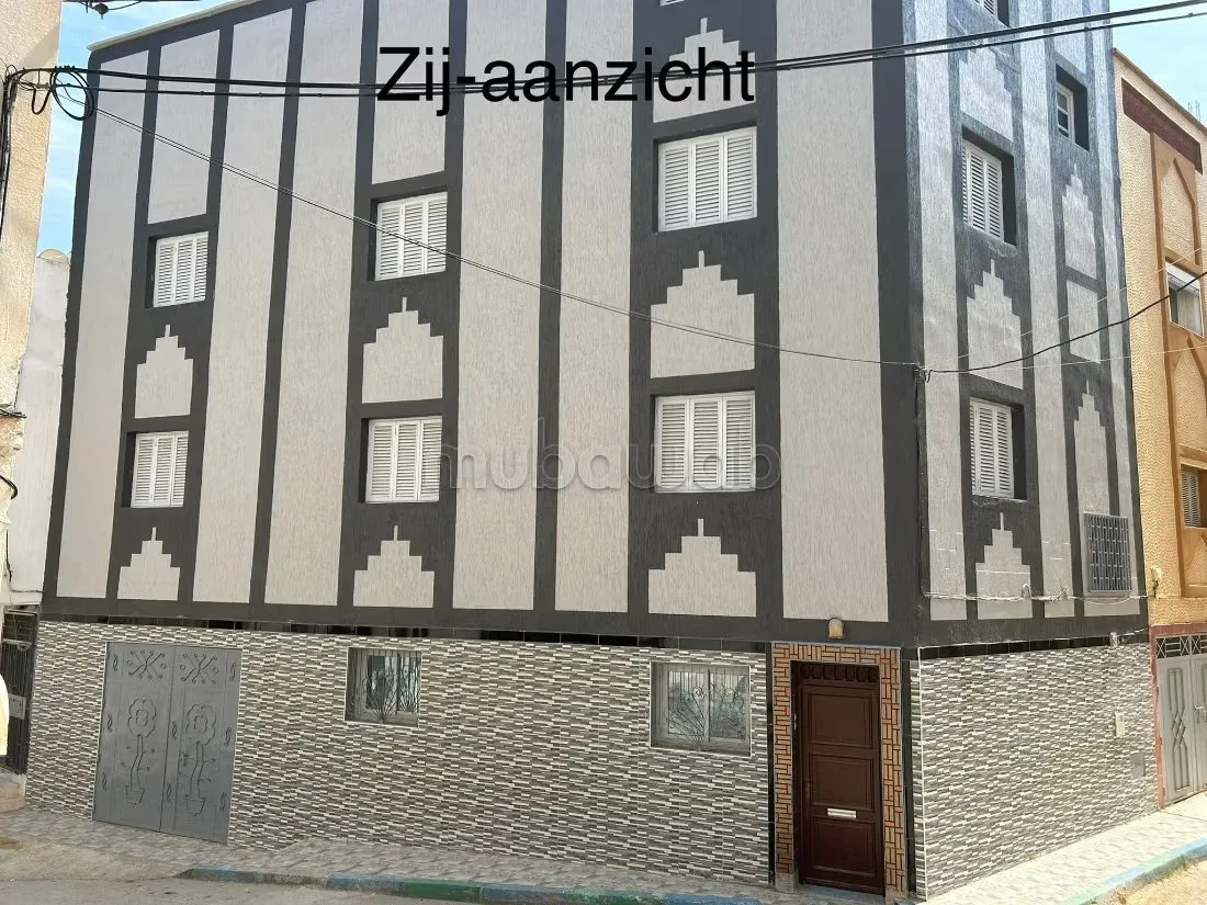 Maisons à vendre. 7 Chambres. Porte renforcée et salon tradi... - إمزورن (2)