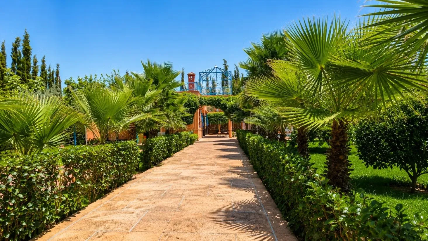 Villa de charme avec piscine chauffée - مراكش