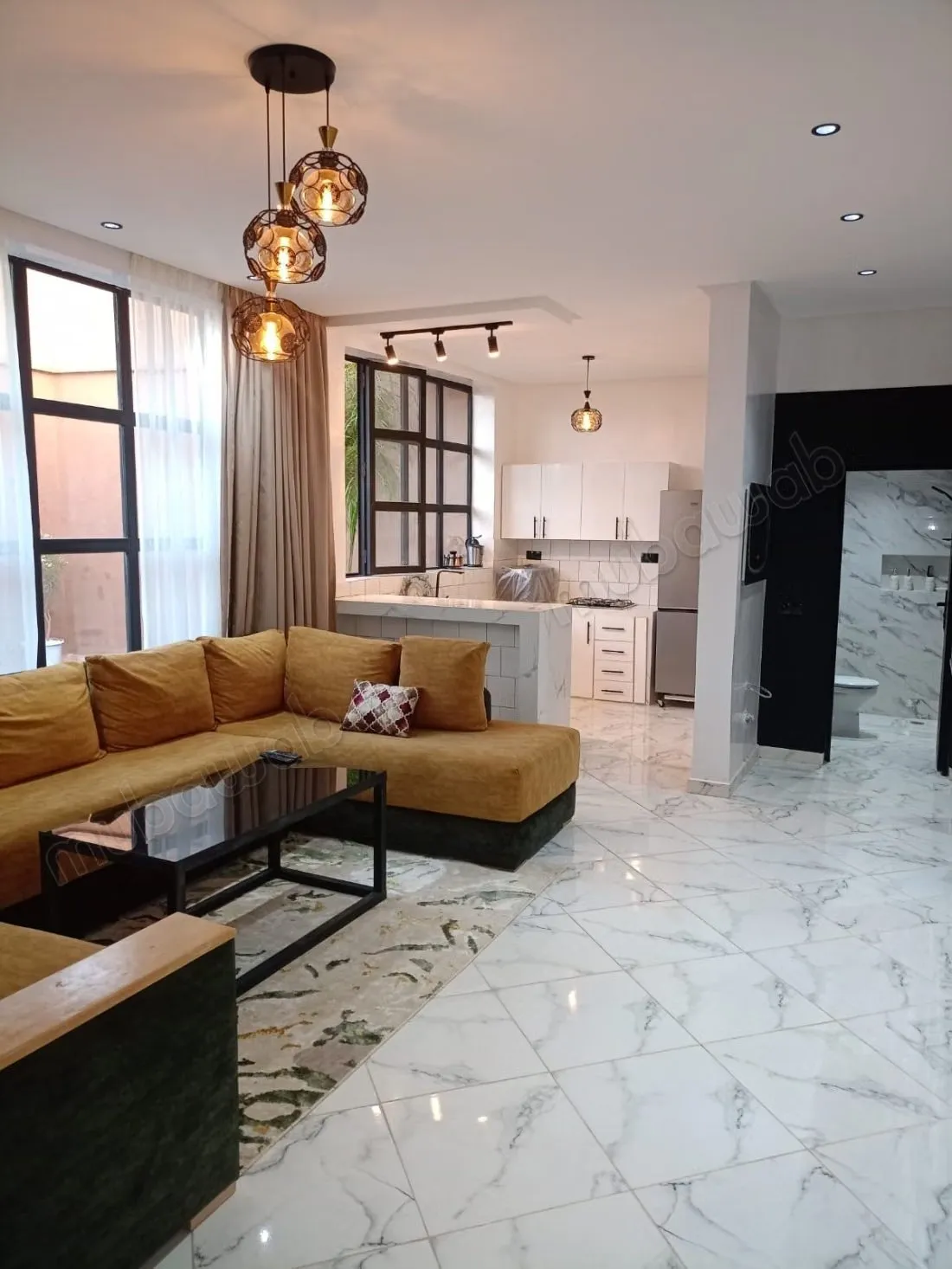 Villa moderne meublée en location - مراكش
