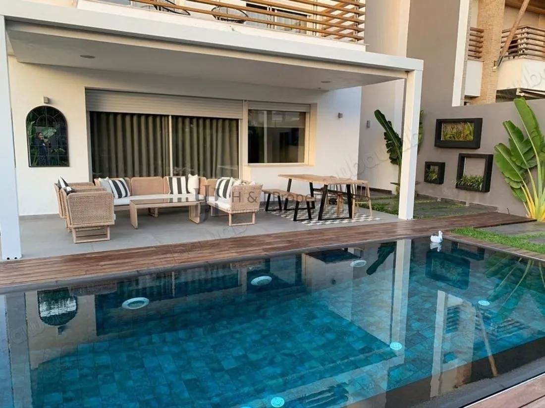 Villa jumelée t5 meublée 580m² – rés. Piscine - بوسكورة