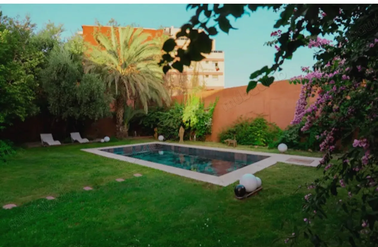 Location à la nuitée maison à louer à Guéliz - مراكش