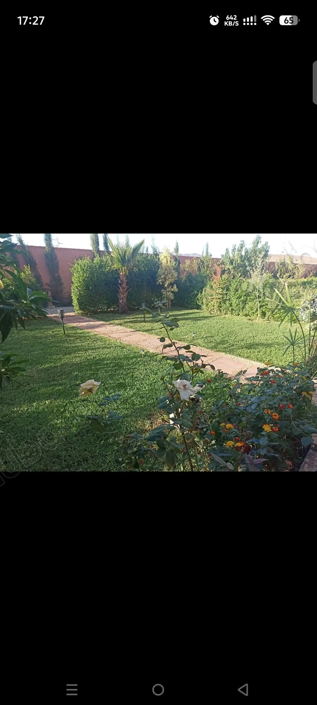 Maison comme petite vila 
Bien meublé - Ouahat Sidi Brahim (2)