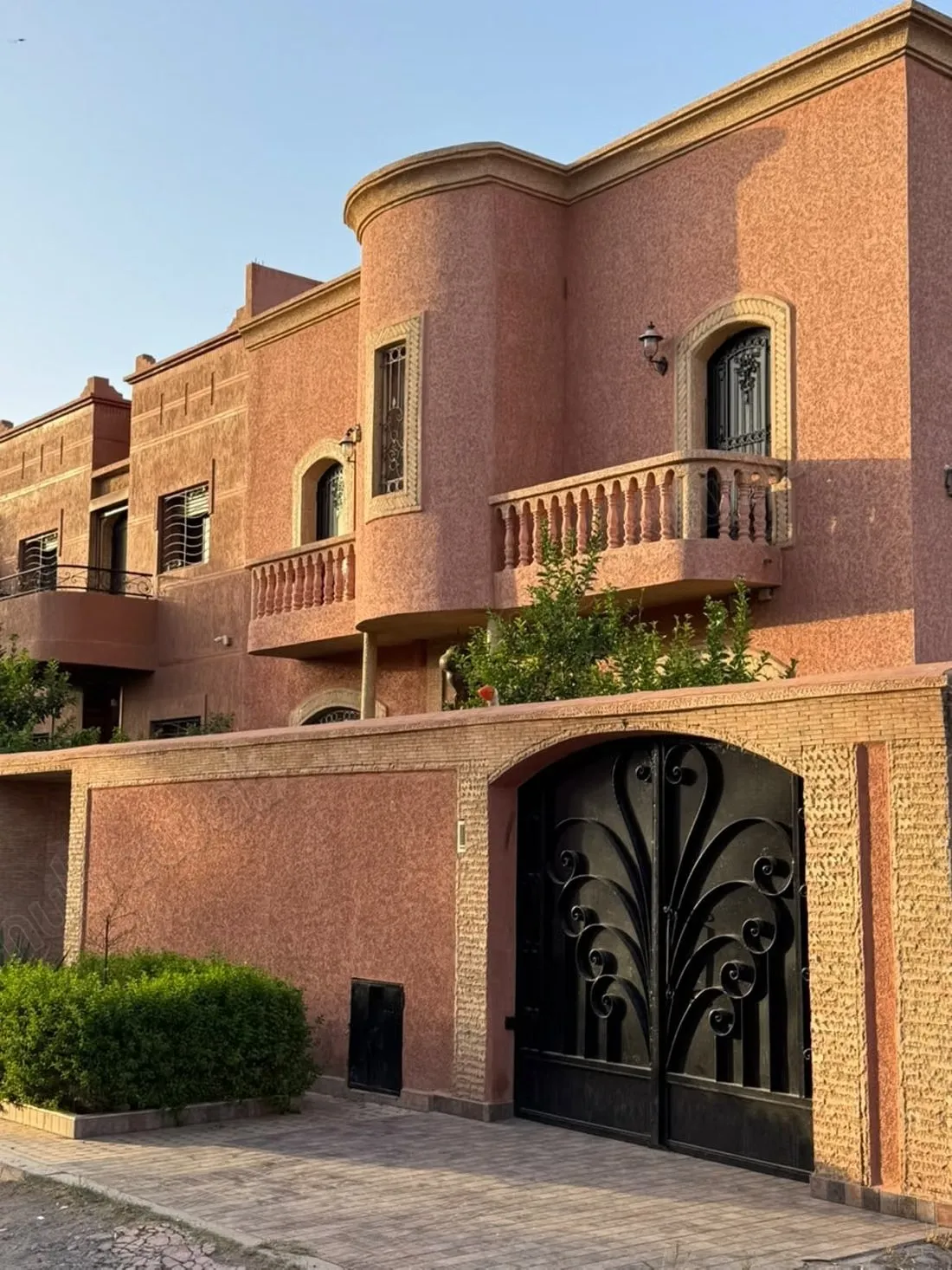 Entre sol aménagé 110 m² à louer à Riad Salam - مراكش