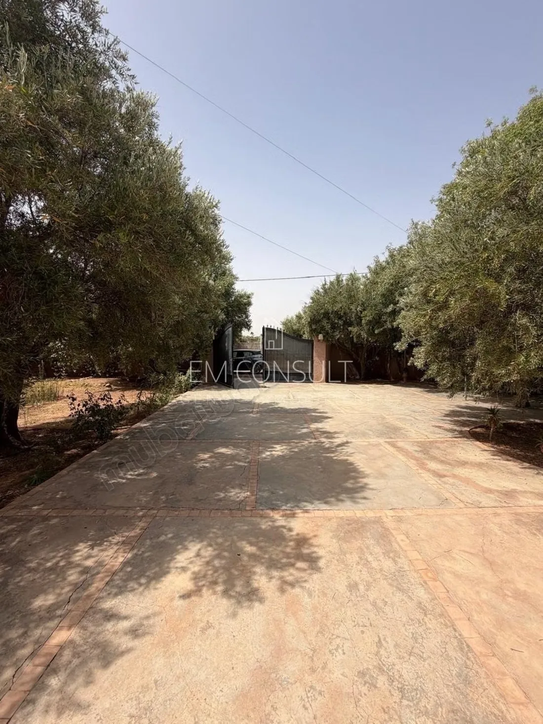 Location villa 6 suites sur 1,7 ha 600m2 route d'amizmiz km... - مراكش (2)