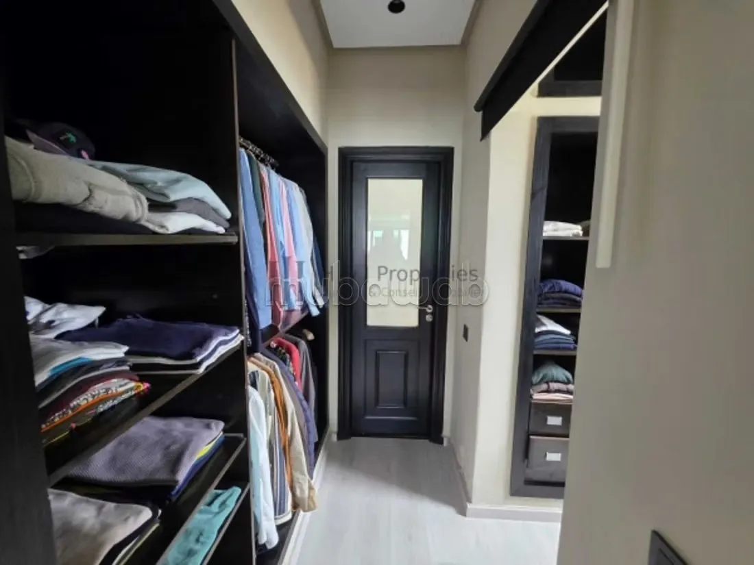 Villa t5 vide de 490m² – 4 chambres – piscine - الدار البيضاء (2)