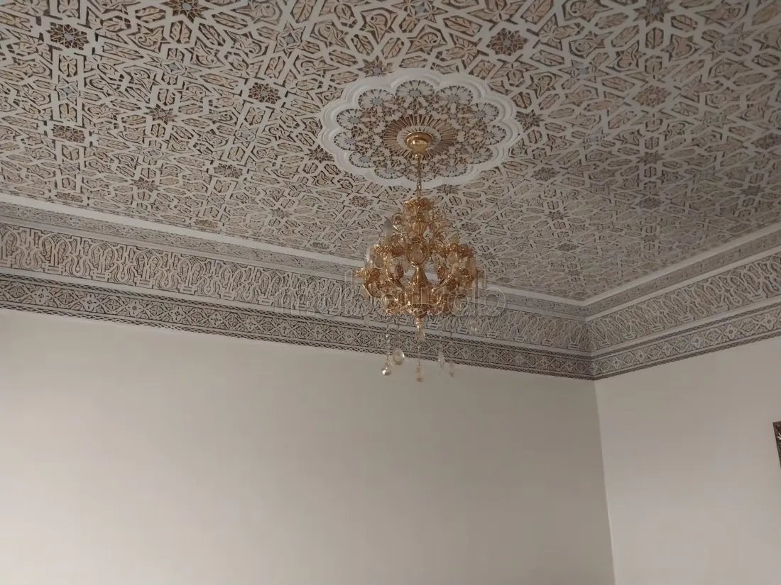 Boulevard Abdelaziz massi les amicales 
agadir - أكادير