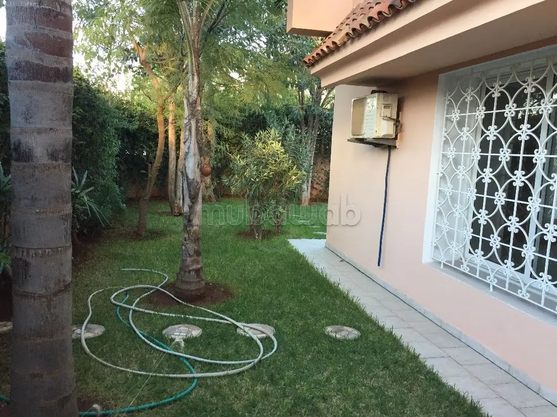 Très jolie maison à Oasis à louer - الدار البيضاء (2)
