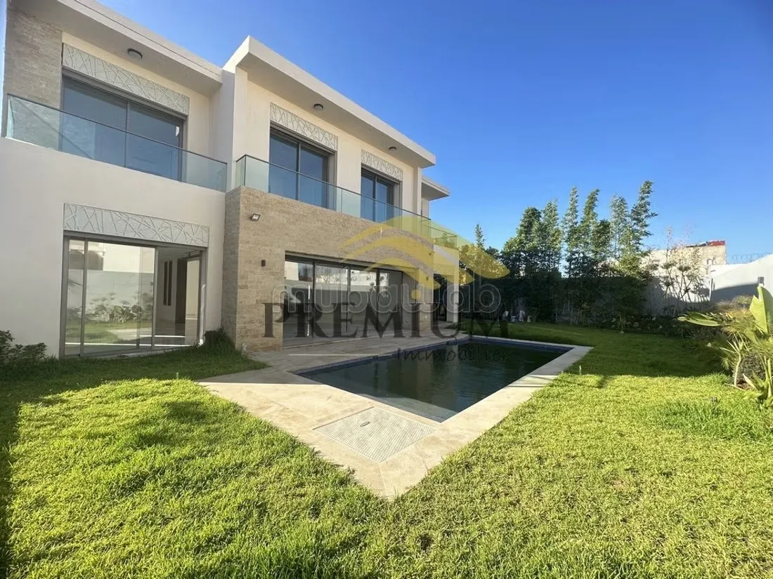 Magnifique villa avec piscine - El Menzeh