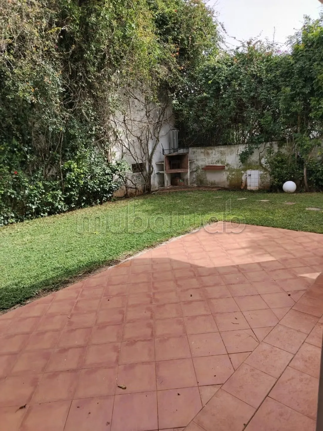 Triplex a la location vide a anfa 28000dh - الدار البيضاء
