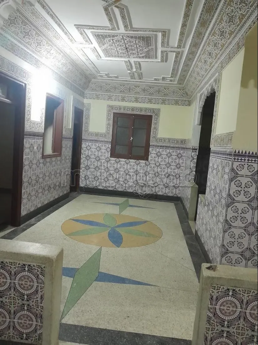 Maison à louer au premier étage des maisons de la paix - مكناس