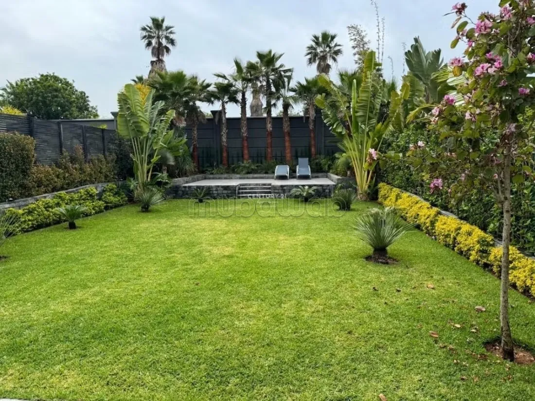 VILLA meublée de 310 m² à louer - بوزنيقة