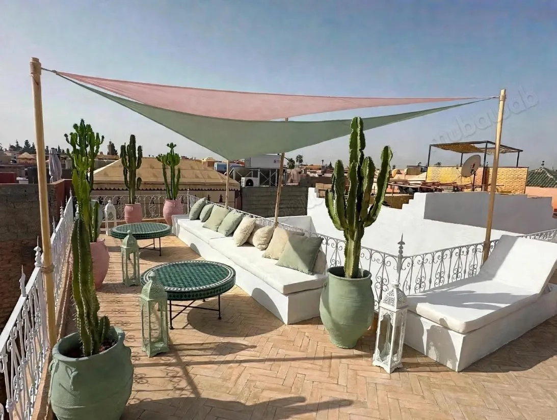 Riad Maison d'hôtes 6 suites Bassin Rooftop - مراكش